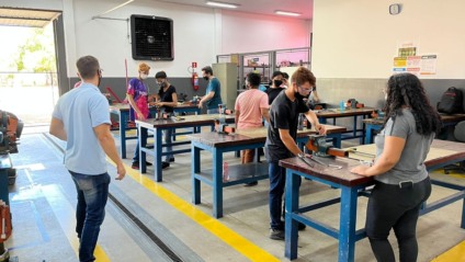 Senai está com 2.475 vagas abertas para 20 cursos técnicos, nas modalidades presencial e a distância. - DIVULGAÇÃO