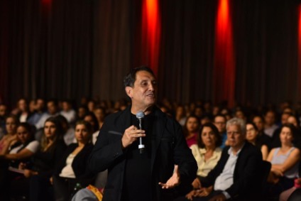 Público atento na palestra de Carlos Júlio - Celso Magalhães