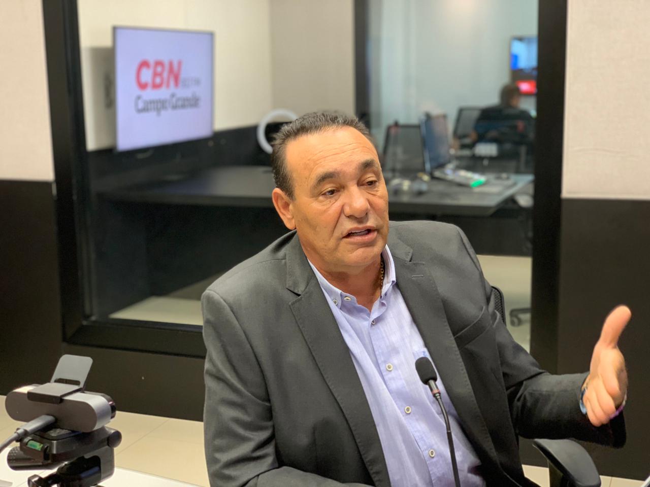 Carlão falou sobre vários assuntos e destacou a atuação da Câmara Municipal - Foto: Duda Schindler/CBN-CG