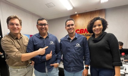 Eder Campos, Lucas Alfonso, Fernando Siqueira e Thais Cintra, nos estúdios da CBN Campo Grande - Foto: Eduardo Suede