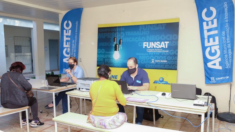 Consultas de vagas e oportunidades podem ser feitas pelos portais da Funtrab e Funsat - Foto:Divulgação/Funsat