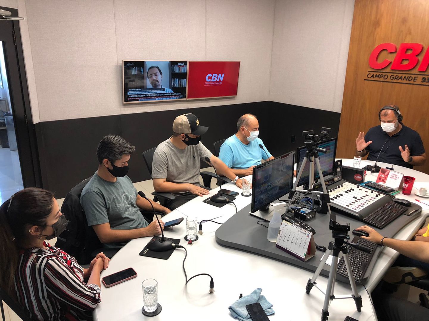 Paulo Cruz recebe convidados para falar do Salão do Automóvel. - Foto: Geliel Oliveira