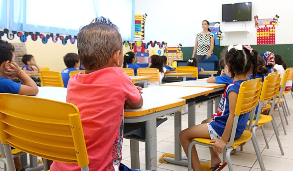 A meta do município é matricular 17.000 estudantes - Divulgação/TVC