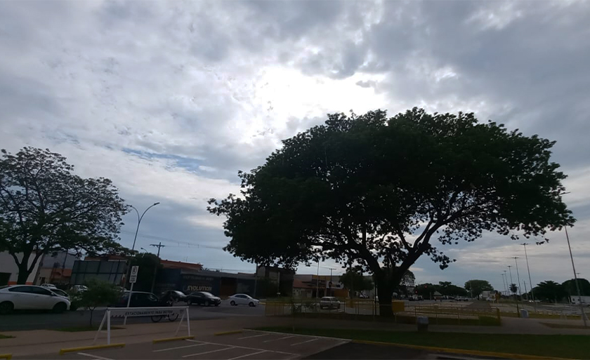 A manhã de quarta-feira (22), amanheceu nublada e com probabilidade de chuva em Três Lagoas - Alfredo Neto/RCN67