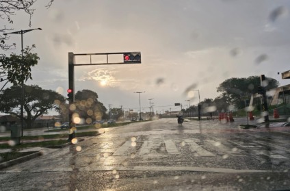 Sol e chuva durante a tarde em Campo Grande - LSSCom/CBN-CG