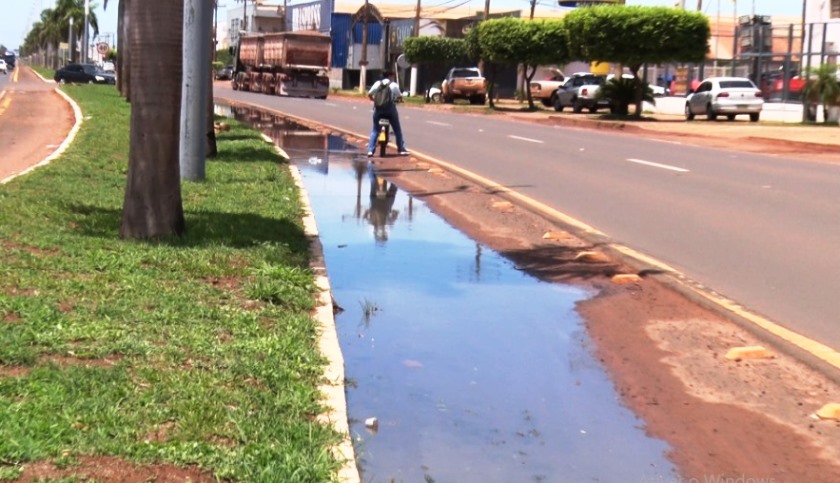 Um dos pontos problemáticos para ciclistas é na avenida Ranulpho Marques Leal. - Reprodução/TVC