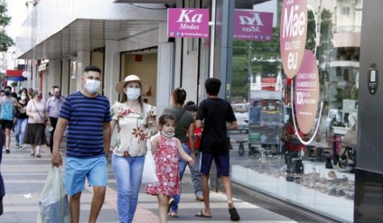 Comércio espera elevar vendas em até 30% até o domingo - Edemir Rodrigues/Portal do Ms