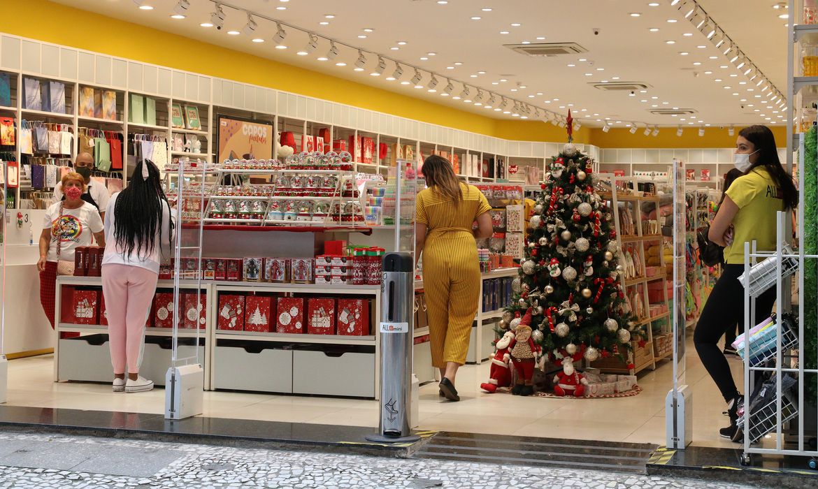 Compras de Natal - Foto: Rovena Rosa/Agência Brasil