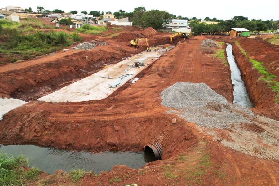 O tema do encontro foram as obras de canalização do Córrego Estiva e Fazendinha - Reprodução