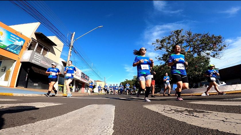 A corrida arrecadou mais cinco mil quilos de mantimentos que serão doados - Israel Espíndola/JPNEWS