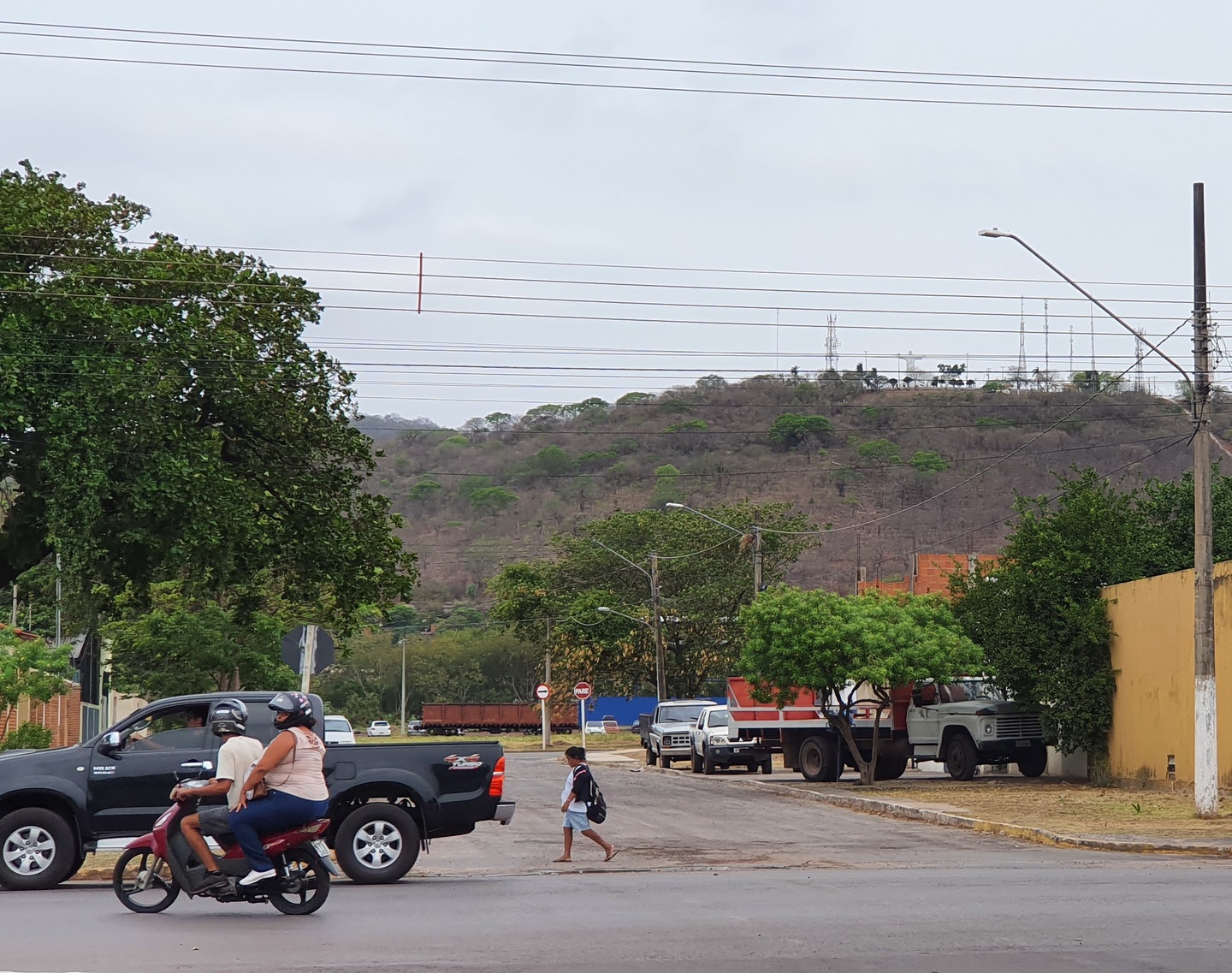 Chuva ajuda no combate a incêndios nas proximidades de Corumbá - Foto: Rodolfo César