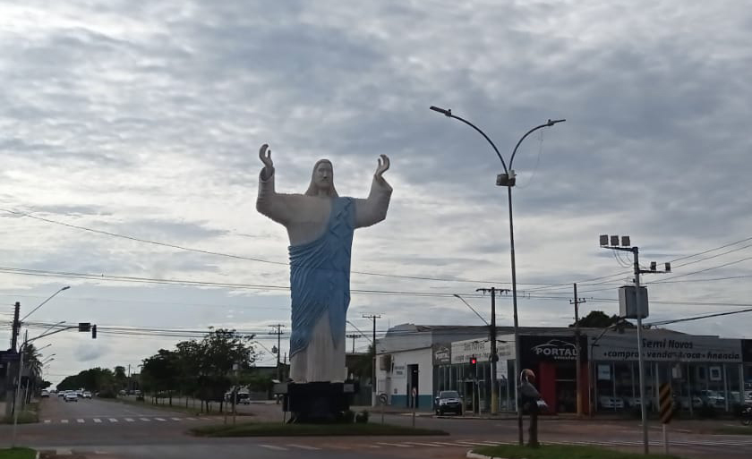 O final de semana o tempo não muda com probabilidade chuva rápida - Albert Silva/RCN67