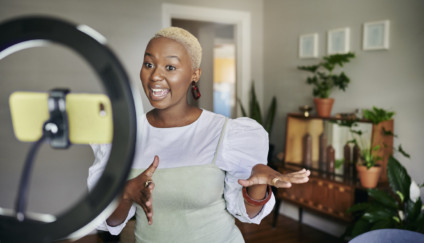 Esse tipo de transição de carreira tem sido cada vez mais comum - Foto: Mapodile/iStock