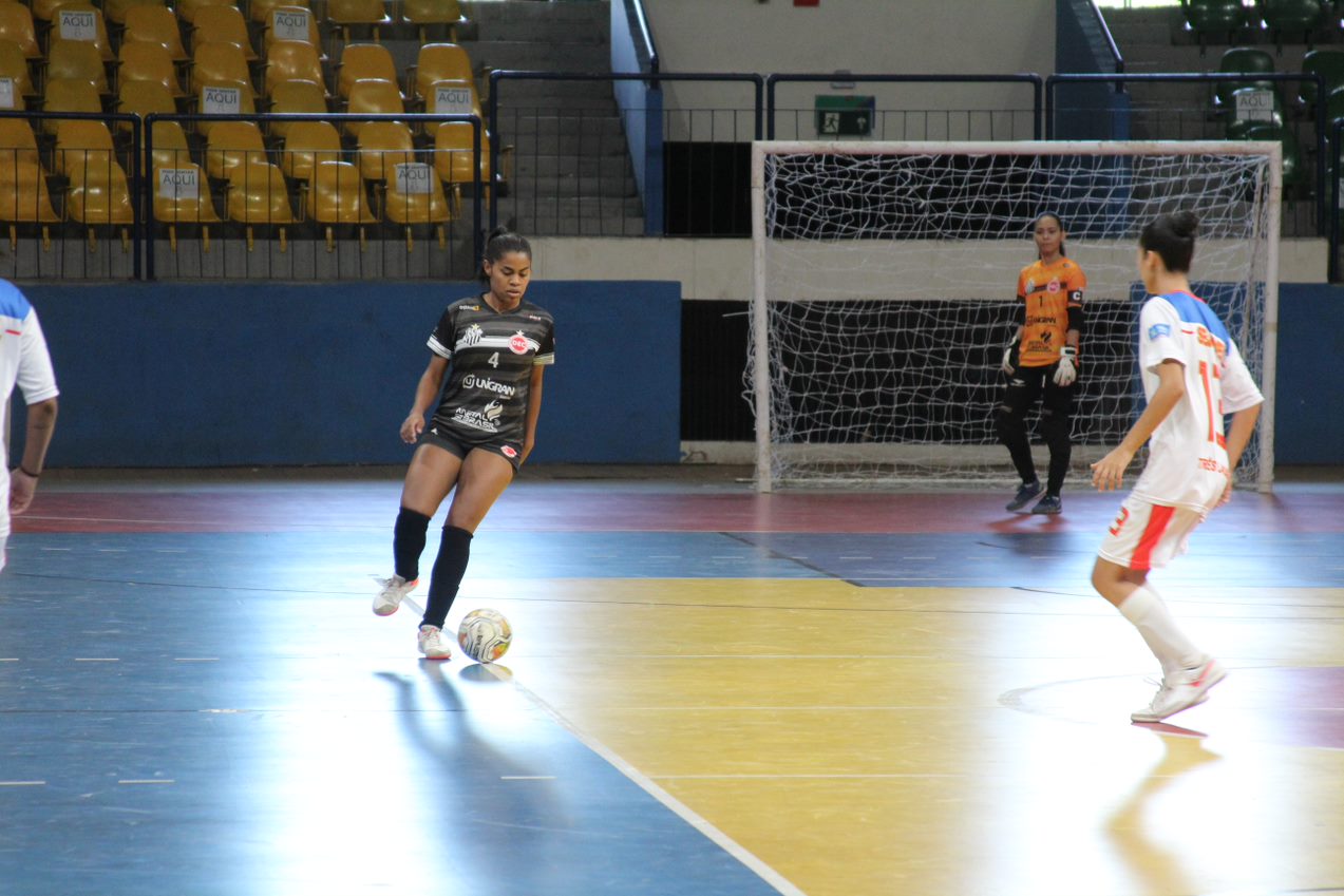 Jogos são realizados no Ginásio Guanandizão, com entrada gratuita - Foto: Divulgação/Fundesporte