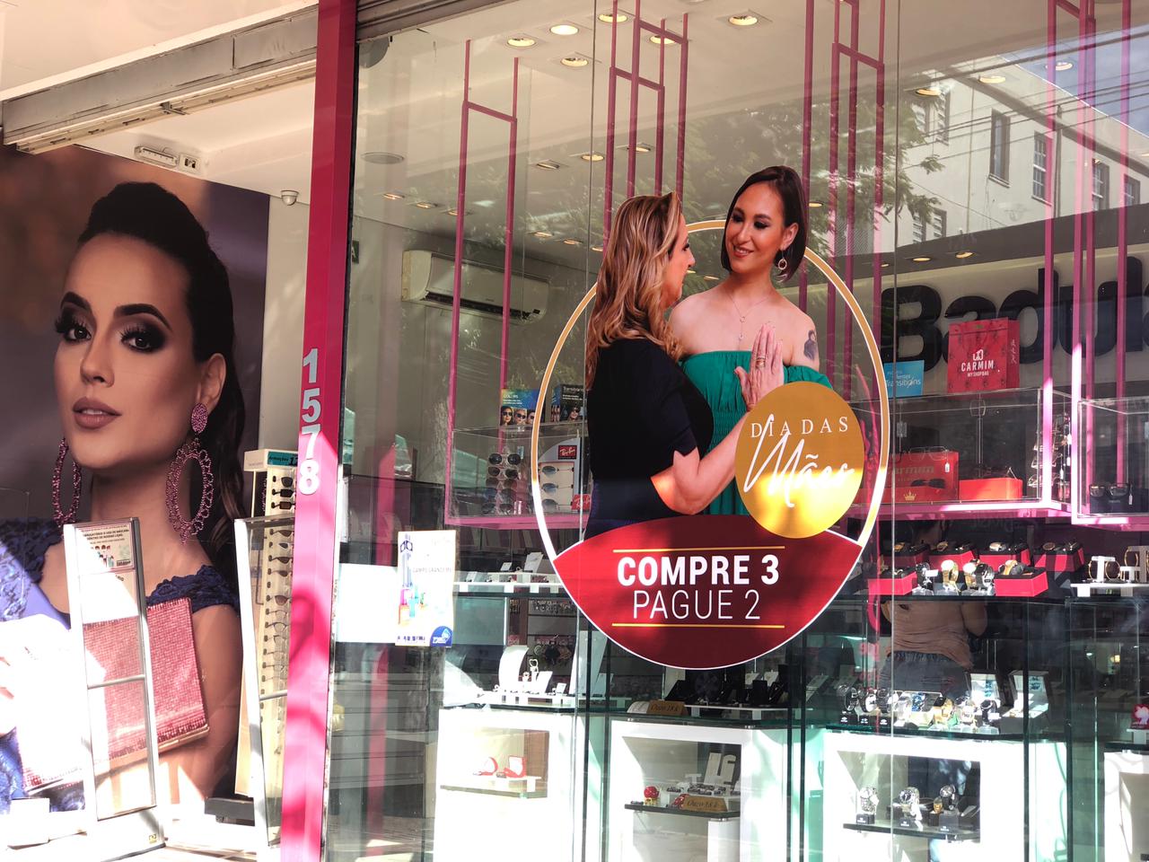 Presentes para as mães têm grande variação de preços - Isabely Melo