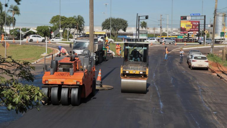 Programa prevê execução de 35 km de recapeamento em 28 ruas de diferentes regiões urbanas - Foto: Divulgação Prefeitura