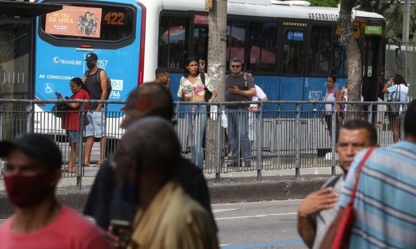 Transportes recuam 1,8%, revela o IBGE. - Divulgação/Agência Brasil