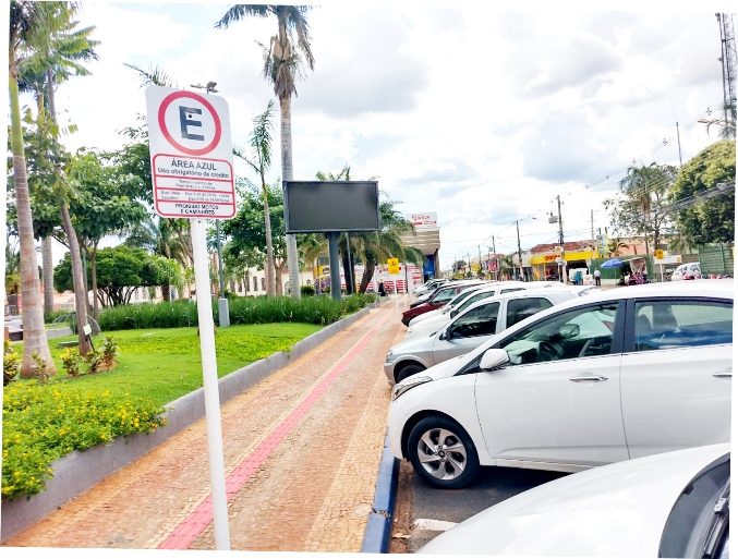 Estacionamento pago será ampliado na área central de Paranaíba. - Divulgação