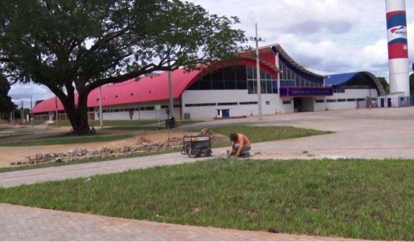 Região da feira ganha calçamento e estacionamento - Divulgação/