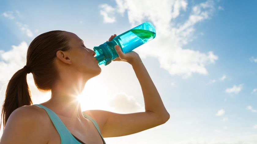 Outra questão que pode prejudicar os rins é que o calor no verão pode aumentar o risco de infecção urinária - Divulgação/