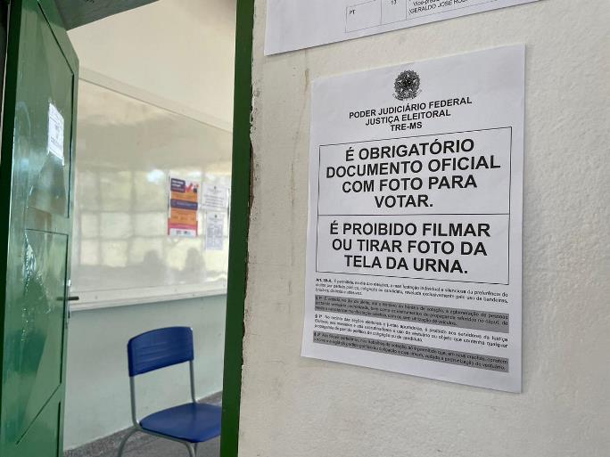 Código Eleitoral determina que é crime "violar ou tentar violar o sigilo do voto", e a pena pode chegar a até dois anos de prisão. - Isabelly Melo/CBN