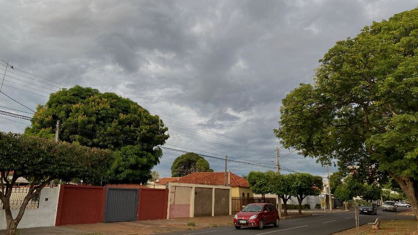 Temperatura está em elevação e a máxima pode chegar aos 30°C - Israel Espíndola/RCN67