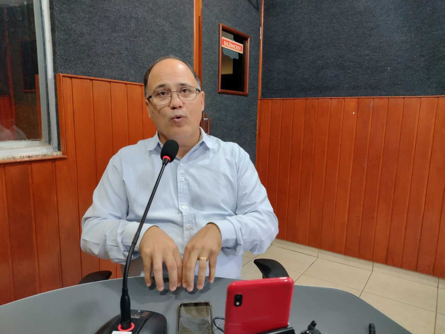 Conversamos com o médico bioquímico e proprietário do Laboratório LabPar, Emerson Chaves Antunes - RCN67