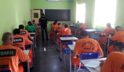 Também fazem as provas em MS, jovens em cumprimento de medidas socioeducativas e internos do Presídio Federal de Campo Grande - Foto: Agepen