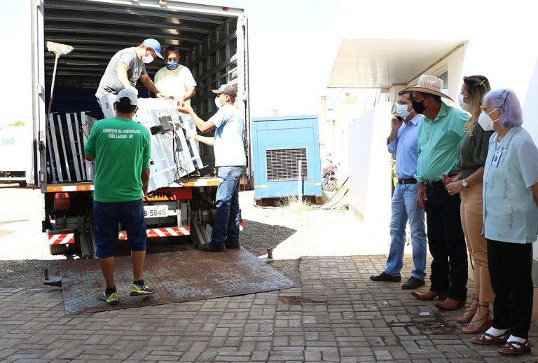 Prefeitura  recebeu nesta terça-feira, 30 camas de enfermaria para o hospital de campanha - Divulgação