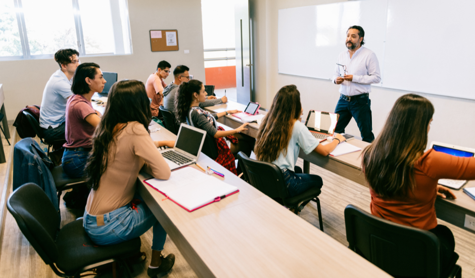 São 103 vagas em curso de graduação presencial no estado - Foto: Reprodução/Canva