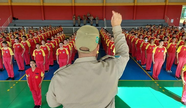 Escolas contam com parceira do Corpo de Bombeiros e Polícia Militar - Foto: Governo MS