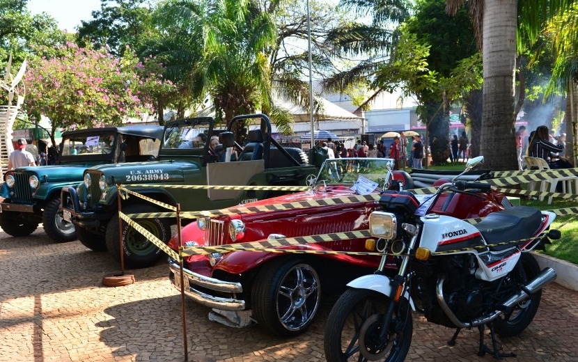 Paranaíba recebe a 7º edição do Encontro de Carros Antigos - Reprodução