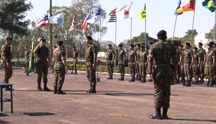 De acordo com o órgão, além da formatura, o evento ainda contou com o juramento à bandeira dos militares incorporados neste ano - Reprodução/TVC HD