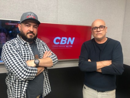 Rodrigo Borges e Zé Marques nos estúdios da CBN Campo Grande - Foto: Thais Cintra