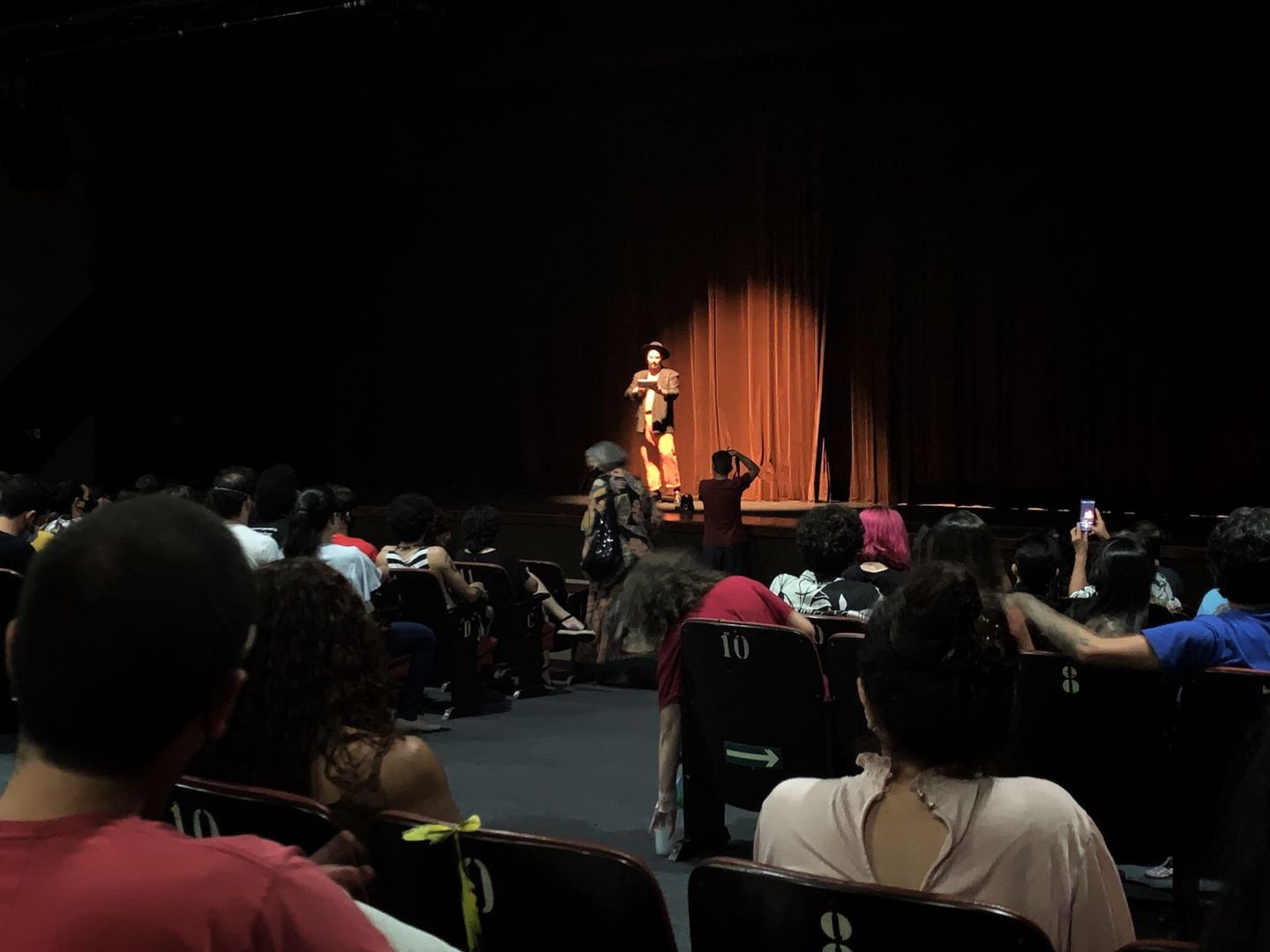 Na segunda noite, mais de 200 pessoas encheram o Teatro Glauce Rocha - Foto: Isabelly Melo/CBN