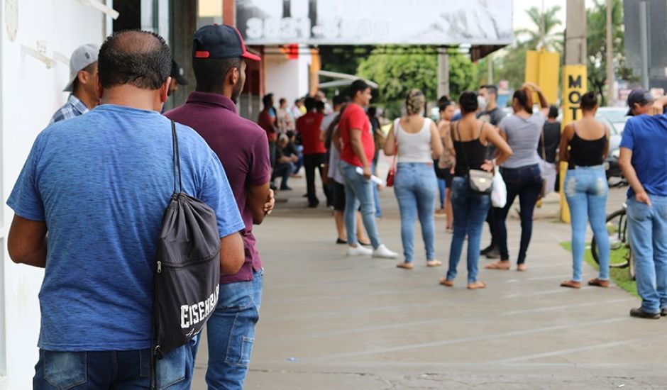 Neste mês, 3 milhões de famílias foram incluídas no programa - Arquivo/JPNews