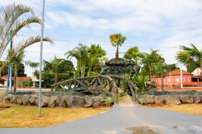 A população é convidada a desfrutar do Monumento da Cascata e a colaborar para a preservação desse patrimônio. - Foto: Divulgação/Assessoria