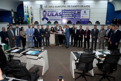 Vereadores receberam o projeto lei da prefeita Adriane Lopes - Foto: Izaías Medeiros/ Câmara CG