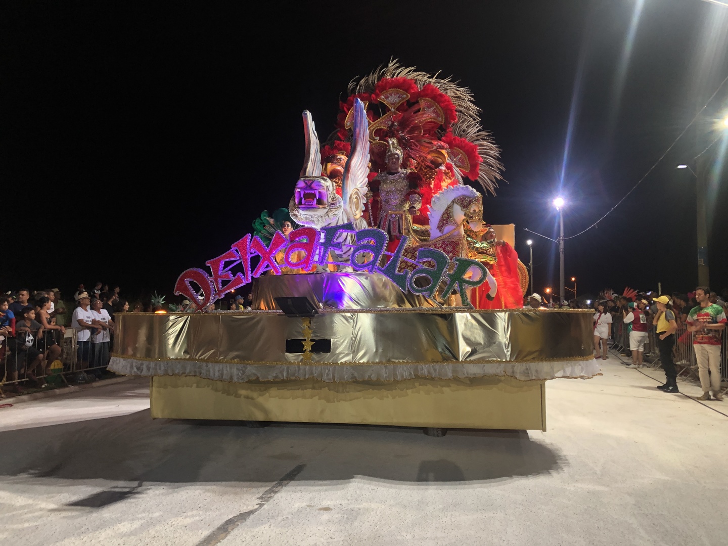 Com carnaval de rua cancelado, escolas pensam em desfile online - Foto: Arquivo/CBN