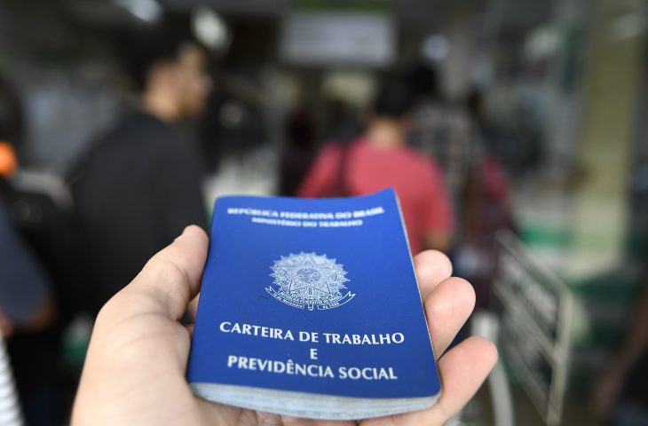 A semana em Paranaíba começa com a oferta de 96 vagas, sendo 22 para auxiliar de produção - Arquivo - RCN 67