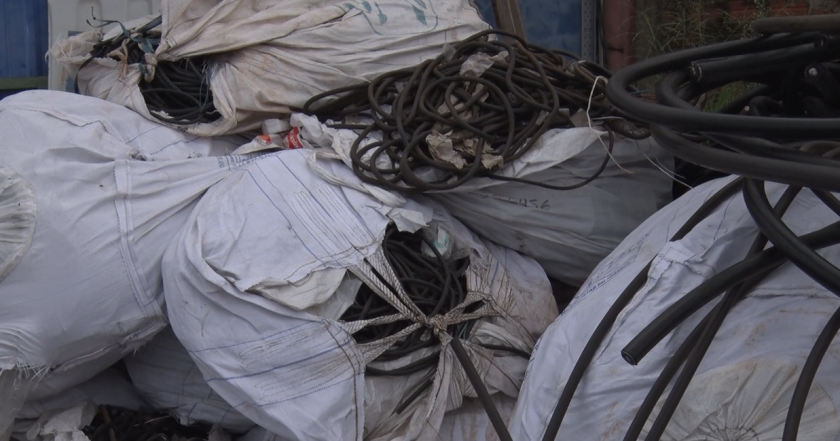 Empresas de reciclagem que forem flagradas comercializando cobre sem procedência serão indiciadas pelo crime receptação. - Foto: Reprodução/TVC