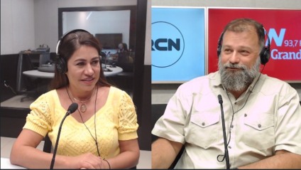 Jornalista Sheila Canto e Paulo Cruz, nos estúdios da CBN Campo Grande - Foto: Reprodução Facebook