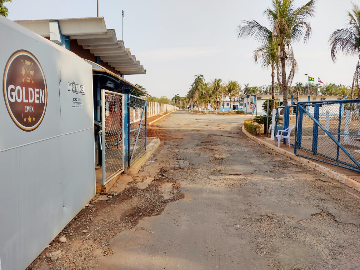 O grupo Golden Imex anunciou o fechamento da unidade em Paranaíba, na quinta-feira (17). Cerca de 400 funcionários já receberam aviso prévio. - RCN67