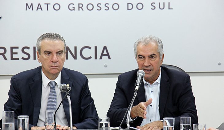 Deputado Paulo Correa e o governador Reinaldo Azambuja durante lançamento do projeto - Divulgação/Portal do MS