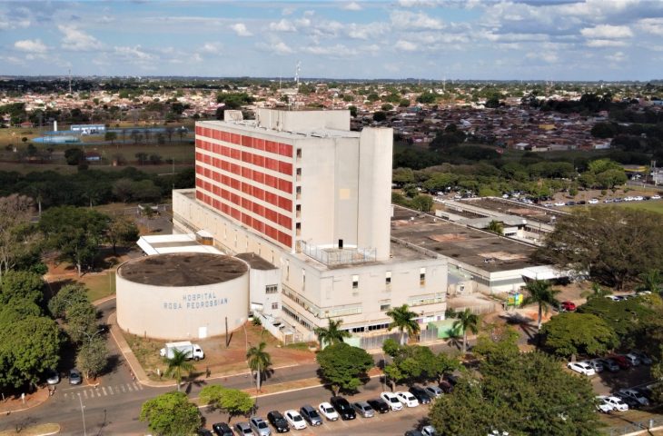 O hospital adotou medidas restritivas na segunda-feira (15).