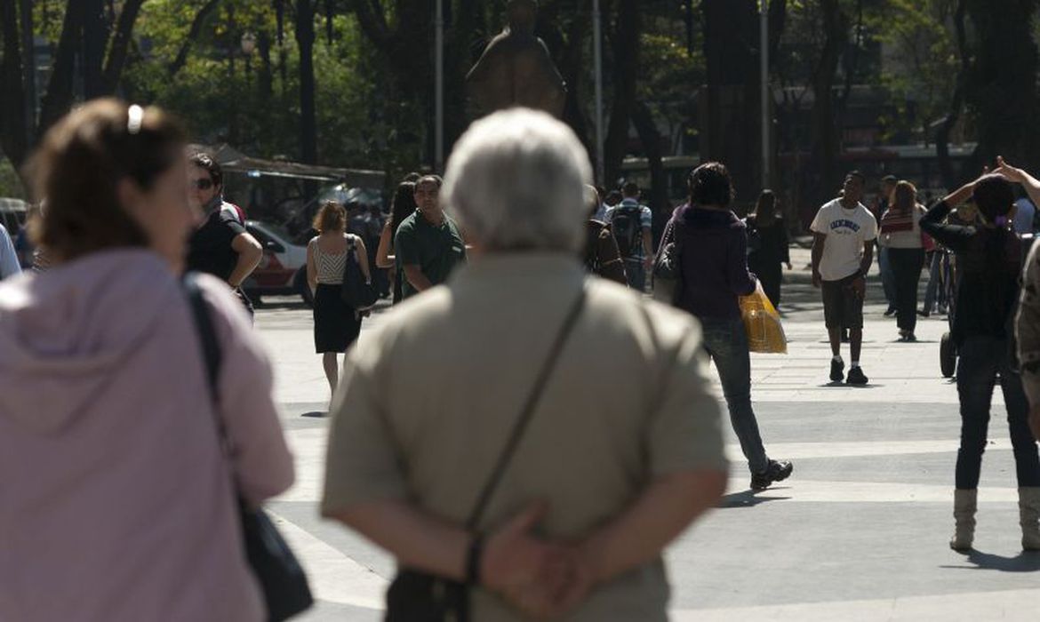 Estão suspensas também as visitas técnicas para comprovação de vida - Arquivo/JP