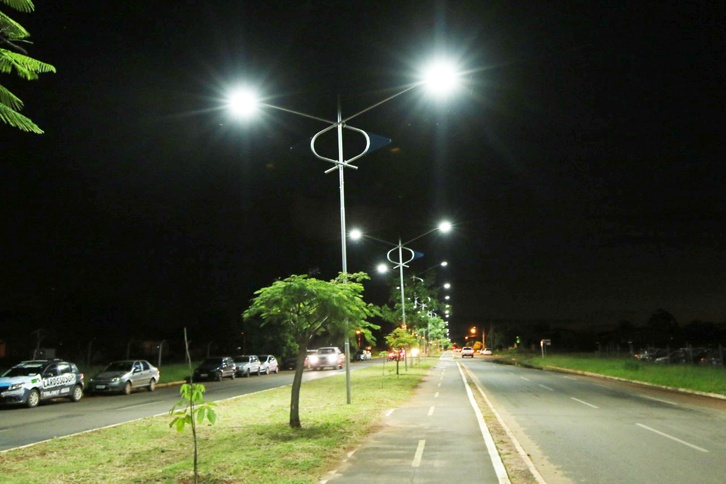 Iluminada > Avenida Antônio Trajano já recebeu lâmpadas de LED - Divulgação