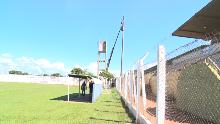 Com nova iluminação, Madrugadão poderá sediar shows e jogos da série A e B do futebol brasileiro. - Foto: Reprodução/TVC