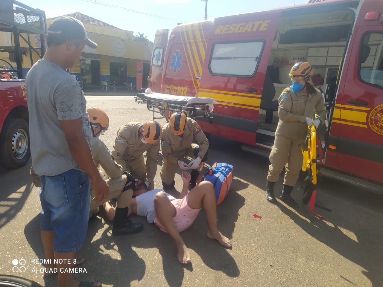 Dois acidentes mobilizaram equipes do Corpo de Bombeiros neste sábado - Divulgação/Corpo de Bombeiros