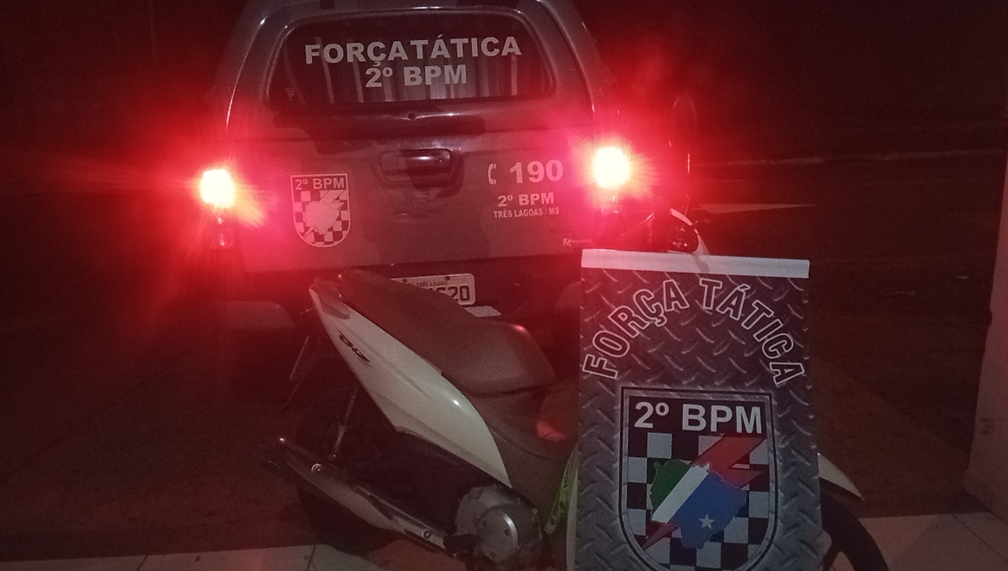 Força Tática recupera moto furtada e prende dupla no São Jorge - Alfredo Neto/JPNews